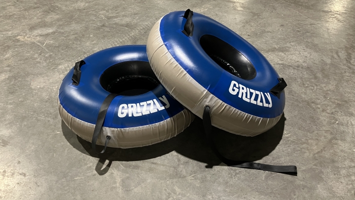 Prêt de tubes pour la glissade