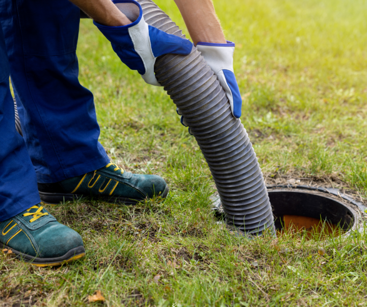 Début des vidanges des fosses septiques