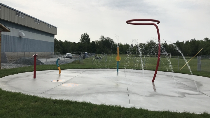 Ouverture des jeux d'eau au Parc Desjardins